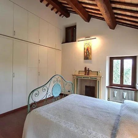 Santa Maria Villa *