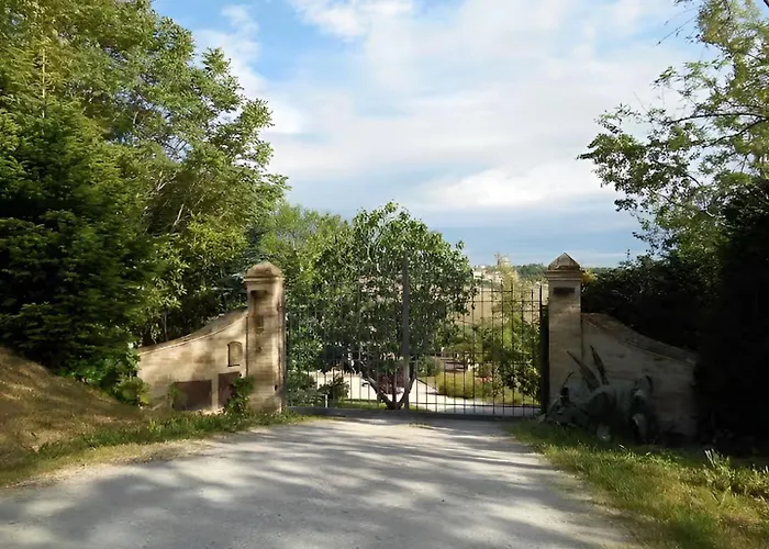 Santa Maria Βίλα Montegiorgio